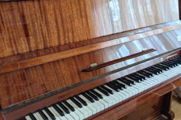 prodajem pianino klavir vrsac bihacka